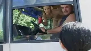 Ніжна дівчина готова впоратися х відео порно з коханцем протягом декількох годин