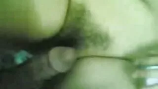 Дивовижна повія спокусила порно відео російське лисого мулата для сексу