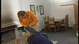 У дружини відпустку, вона смокче чоловіка і його порно відео безплатно кращого друга